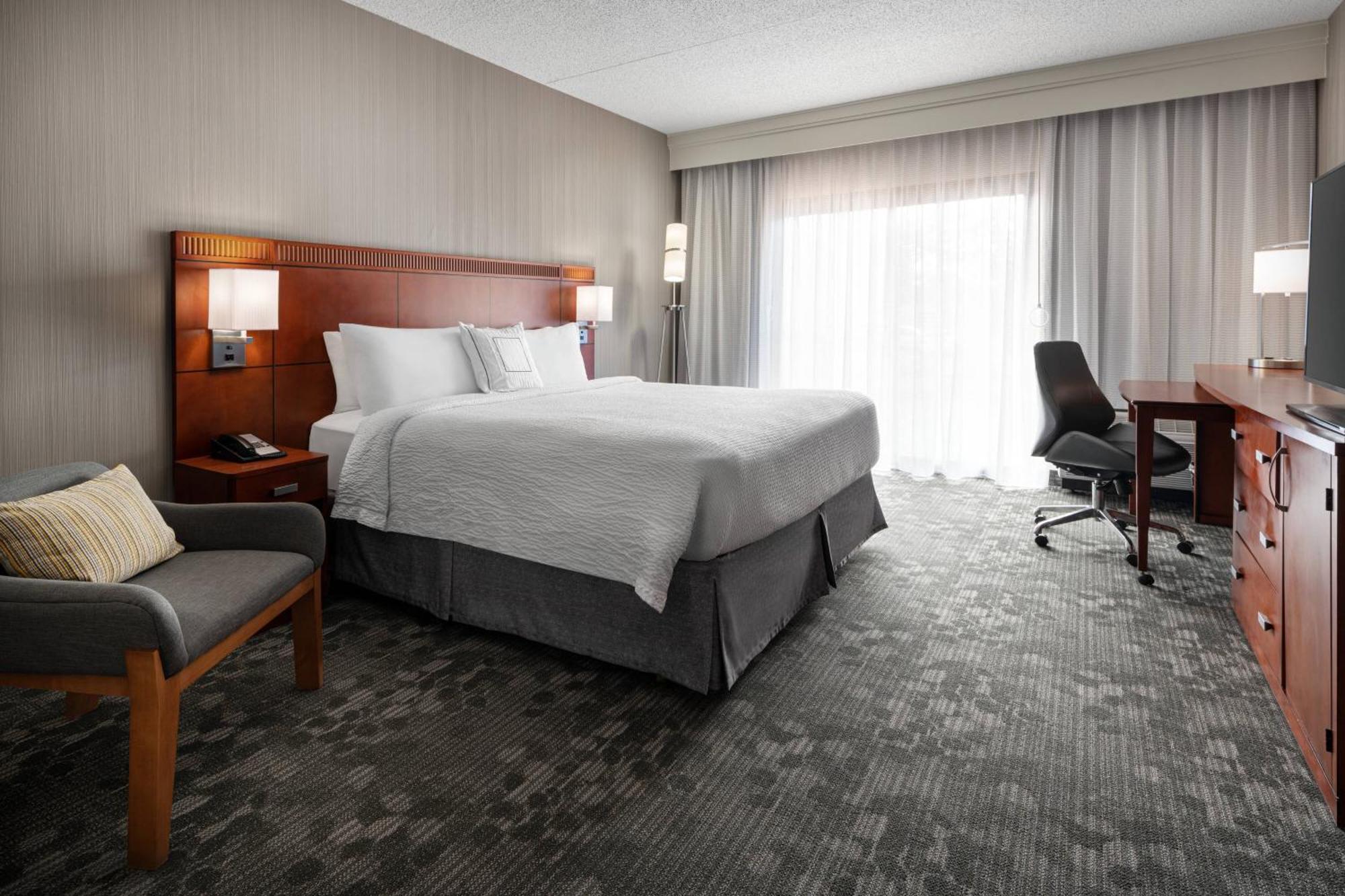 Courtyard By Marriott Boulder Hotel Exterior photo