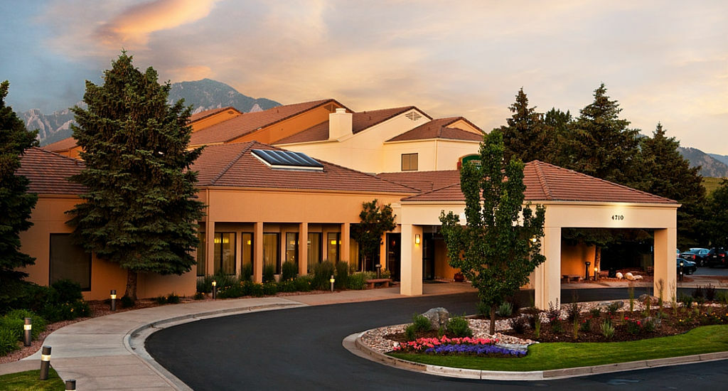 Courtyard By Marriott Boulder Hotel Exterior photo
